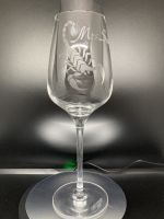 241209MrsScorpio glas01